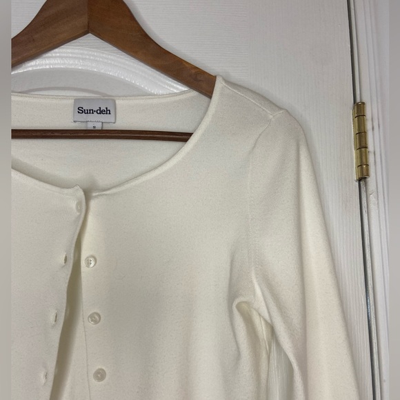 Aritzia Izzy Cardigan - Sunday Best - Picture 4 of 7